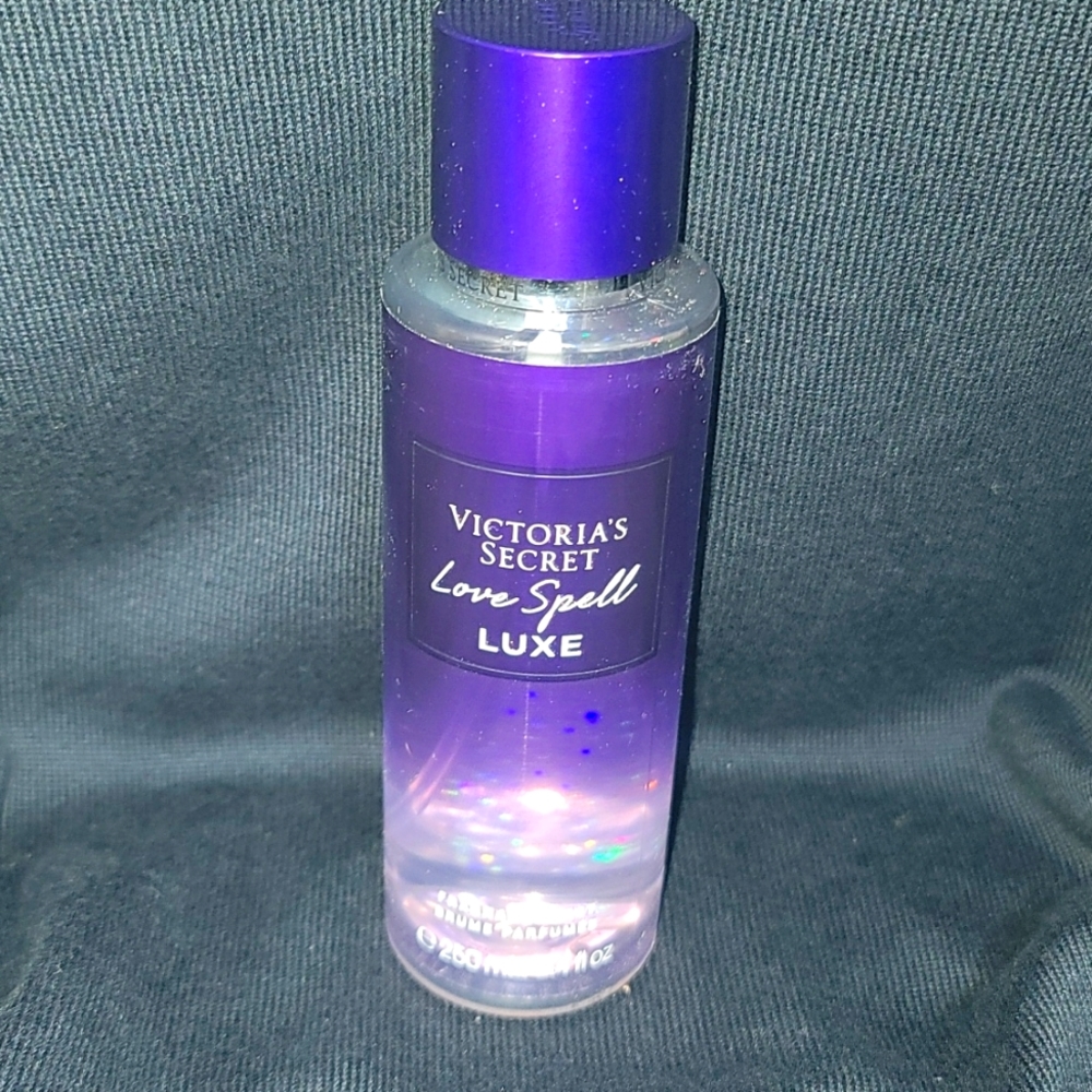 VS Love Spell Luxe Body Mist
